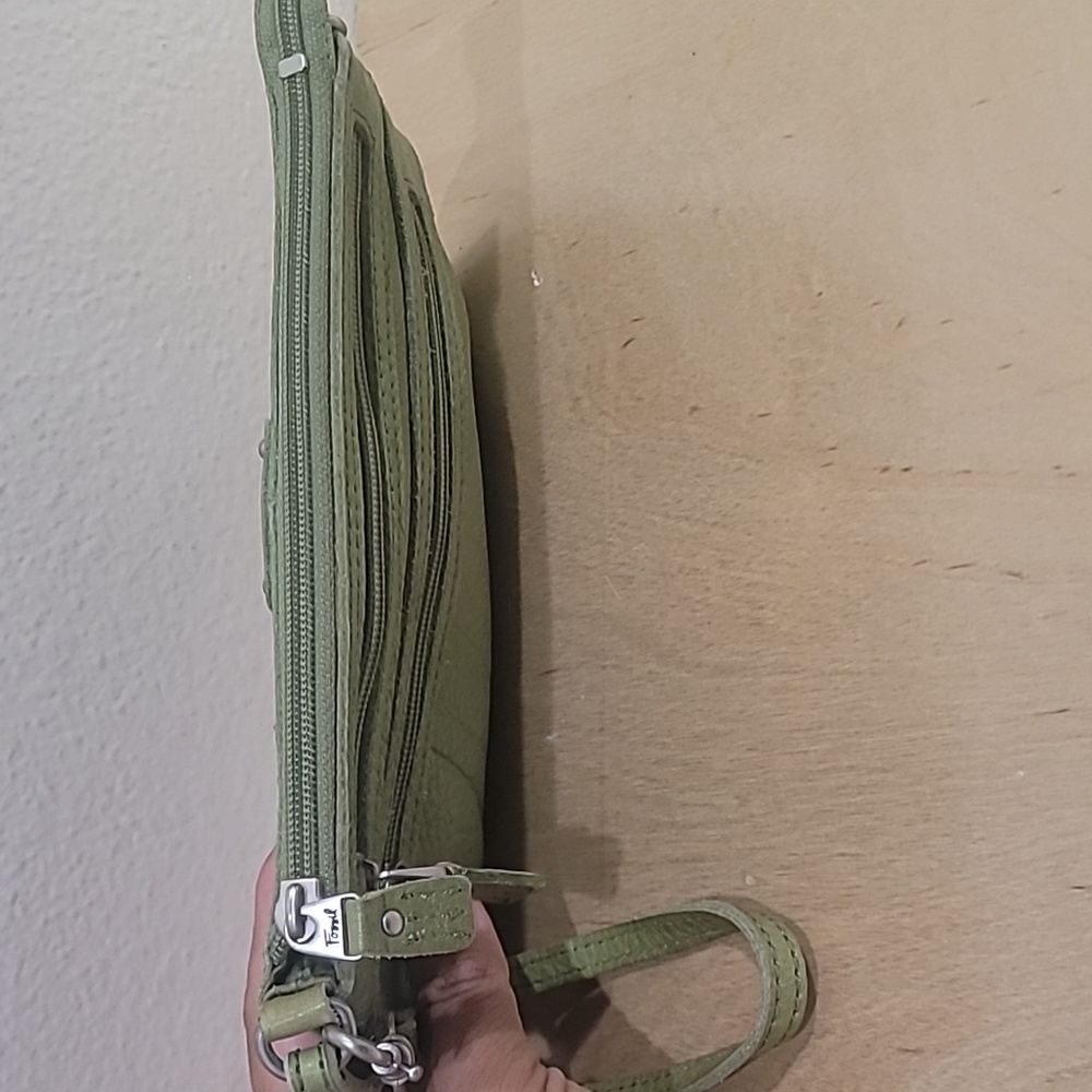 🌿 FOSSIL WRISTLET BAG 🌿 - Picture 4 of 9